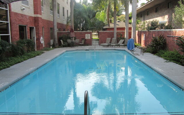 Holiday Inn Express Hotel & Suites Weslaco by IHG