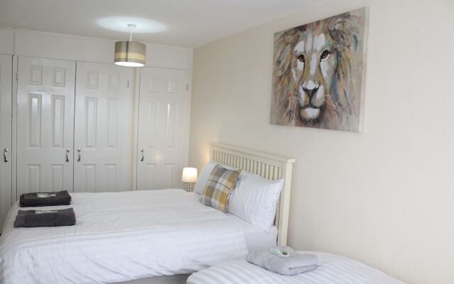 Captivating 3-bed House in Newcastle Upon Tyne