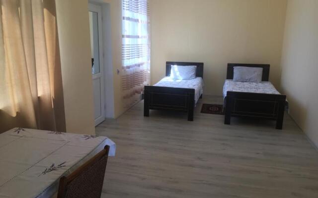 Gordi Guest House