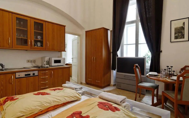 Flatprovider - Cosy Central Apartment