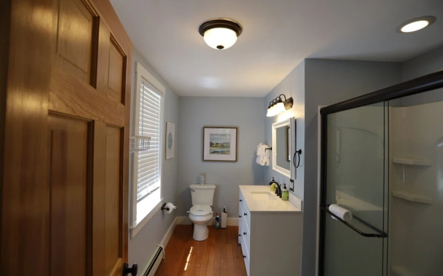 Just Listed! Pet Friendly Newly Renovated Private Home in the White Mountains Next Door to Owl`s Nest Golf Course-os227c