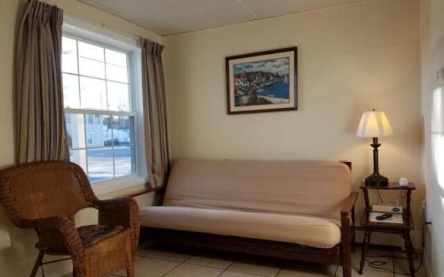 Sea Cliff House Motel