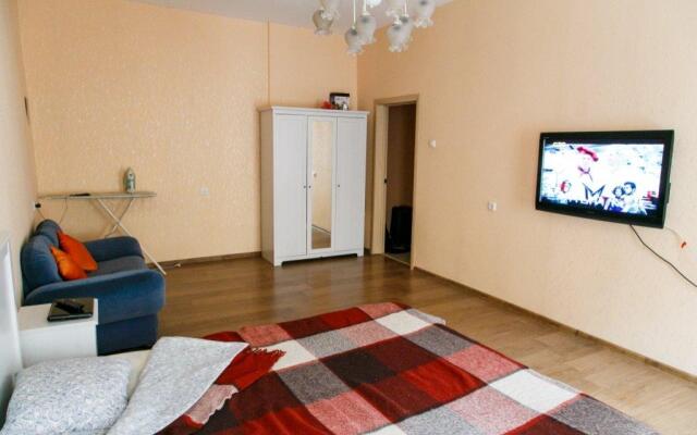 Apartamentyi Alehandro Na Sennoj