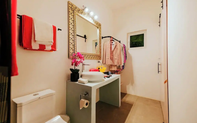 Privada Stays - Private Pools & Colorful-Chic Boutique Hotel