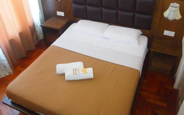 Century Suria Service Apartment (Private Residential) 1