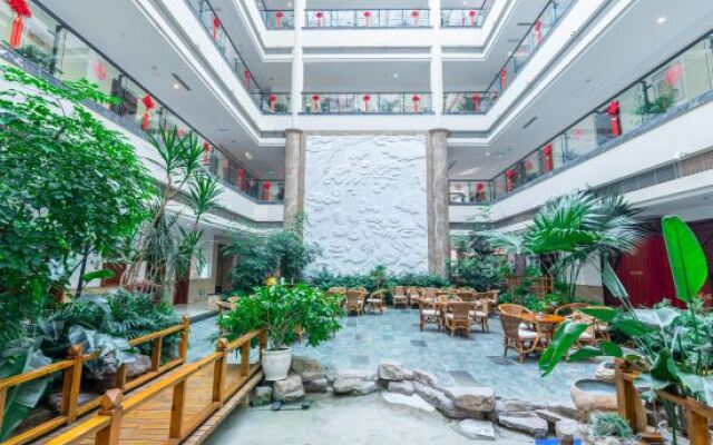 Golden Eagle Holiday Hotel - Chongqing