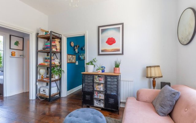 Cheerful 1 Bedroom Flat in the Heart of North London