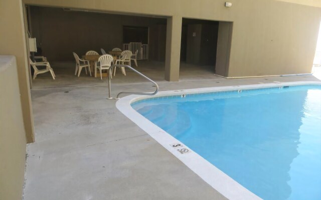 Gulf House 401 3 Bedroom Condo by RedAwning