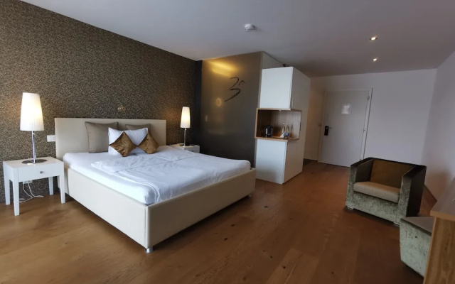 Hotel AVA