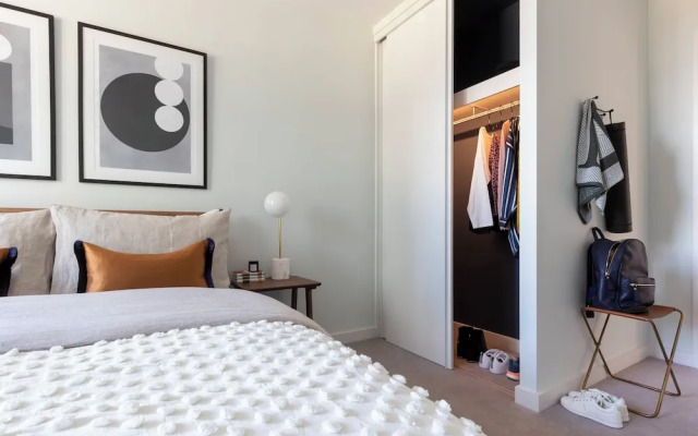 Croydon Central Apartments by Urban Rest