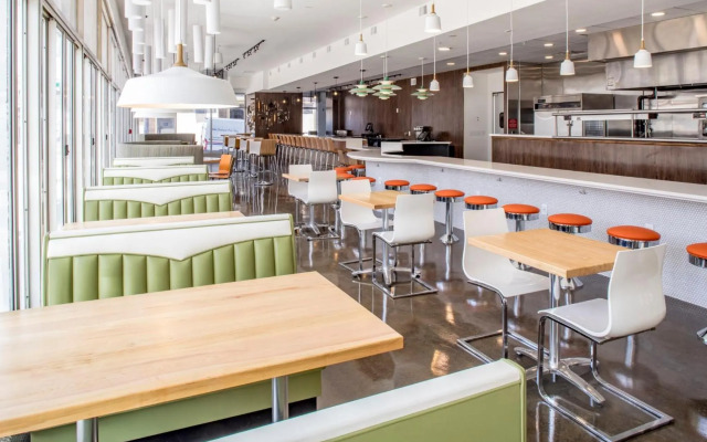 Hotel Indigo Memphis Downtown by IHG