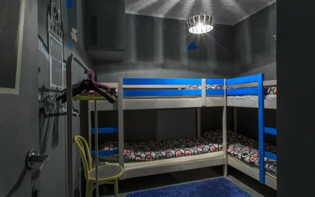 Re:forma Art Hostel