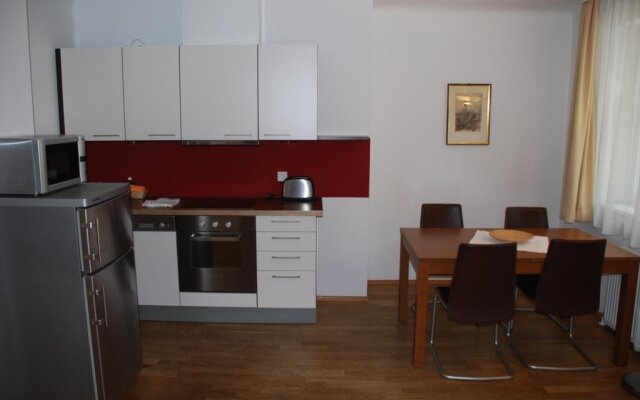 Towns Apartments