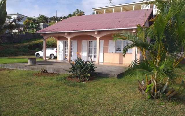 House with 4 Bedrooms in Saint-Leu, with Wonderful Sea View And Enclosed Garden - 10 Km From the Beach