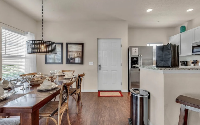 Lucaya Village 21-101