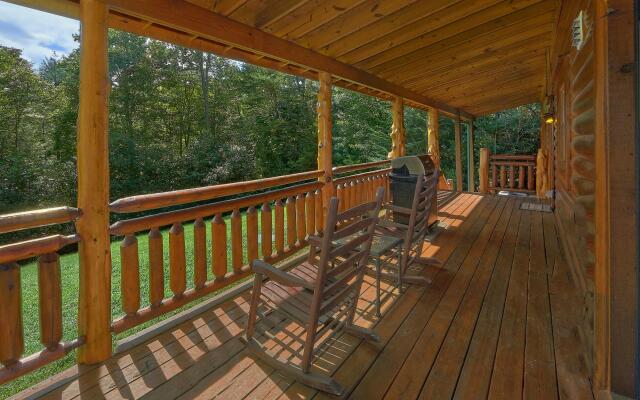 Sweet Tranquility Pool Lodge