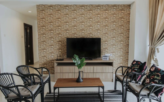 Regalia Residence Suite by Stay Hub