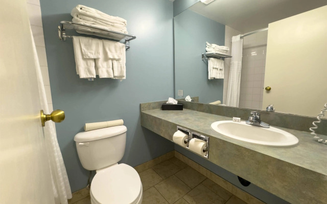 Super 8 by Wyndham Edmonton South