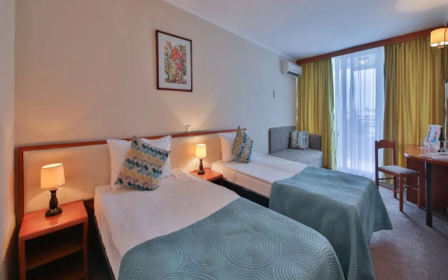 Отель Laguna Garden