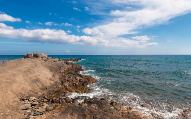 Beach View 12 by VillaGranCanaria