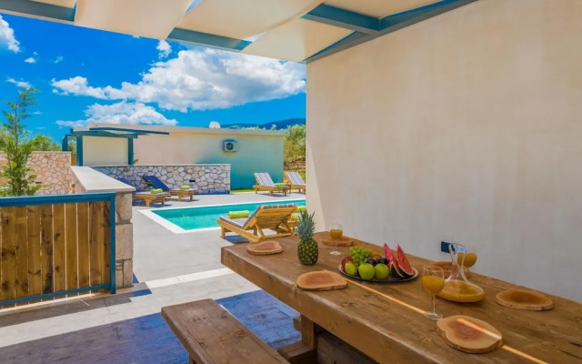 Natura Verde Villas 3 Bedroom Villa Kentia With Private Pool