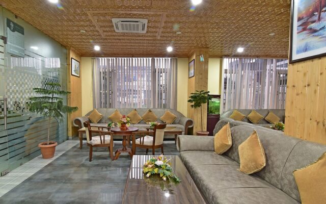 Hotel The Grand Mamta