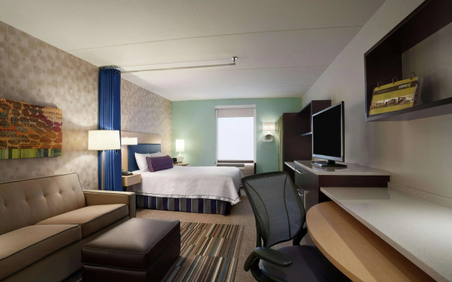 Home2 Suites by Hilton Philadelphia - Convention Center, PA