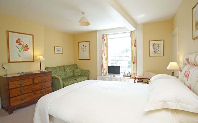 B&B Castleton House