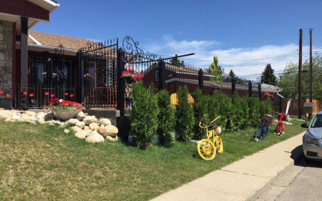 The Calgary Hub hostel style Home