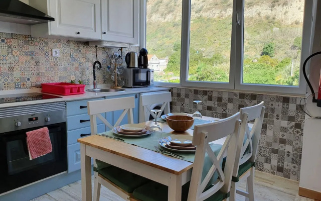 Caparica Cliff View by Host-Point