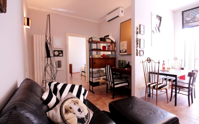 Groovy Rome Art Apartment