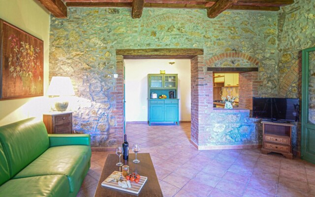 Stunning Home in Campiglia Marittima With 2 Bedrooms and Outdoor Swimming Pool