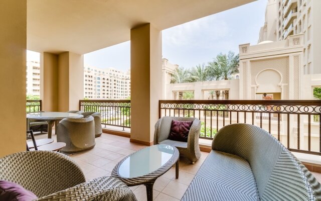 Fairmont North Luxury 2 BR Apt Palm