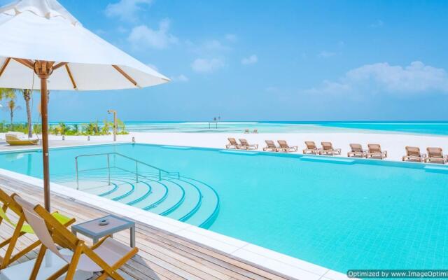 Innahura Maldives Resort