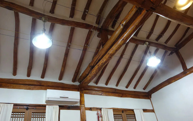 In-Yeon Hanok guesthouse