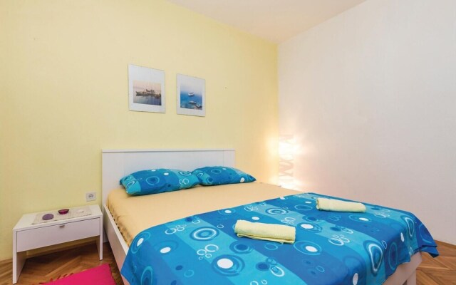 Nice Home in Stara Novalja With Wifi and 3 Bedrooms