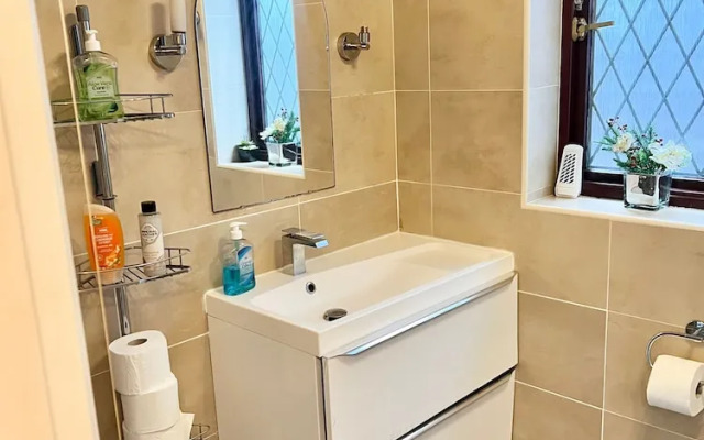 Cosy London Retreat Near Tower Bridge