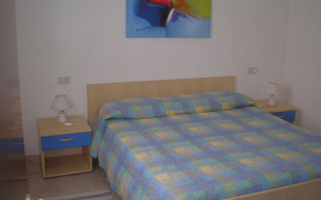 Residence Rena 2000
