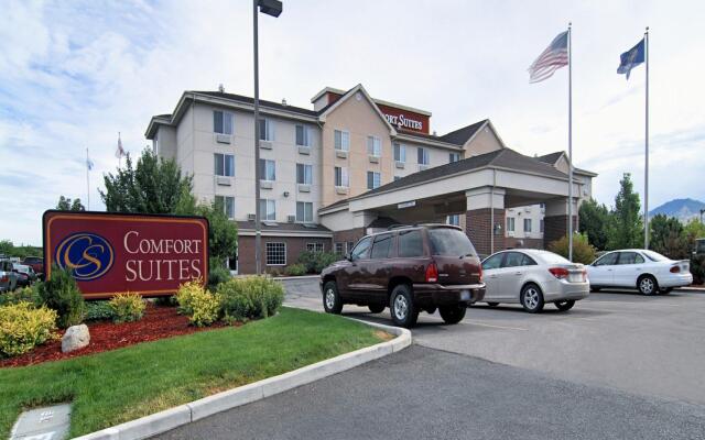 Comfort Suites Airport