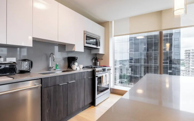 Atlantic Station-12S