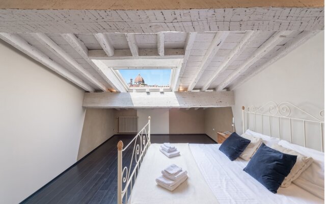 Santa Croce Apartments by Mmega