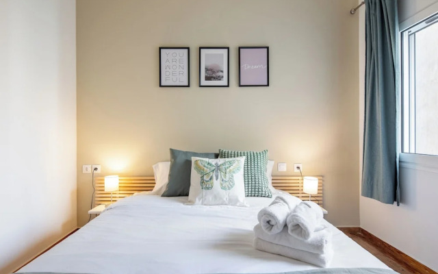 Theai 1-Bedroom Apartment in Athens
