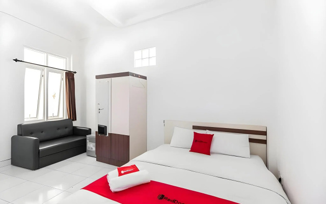 Hotel O near Plaza Ambarrukmo Yogyakarta formerly Wisma Arya 2 – Guest Rooms – Banguntapan