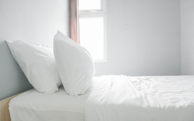 Nice And Cozy Living 2Br At Green Pramuka City Apartment