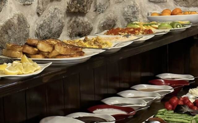 Fairouz Otel