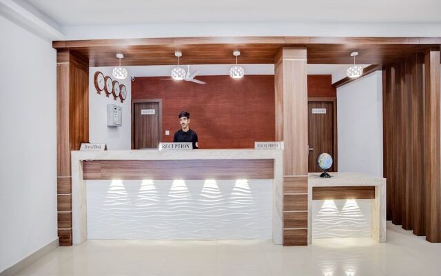 Hotel Midhuna International
