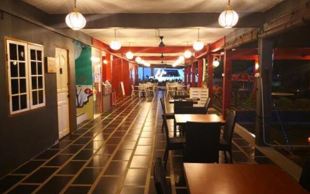 Riverbank 101 Dungun