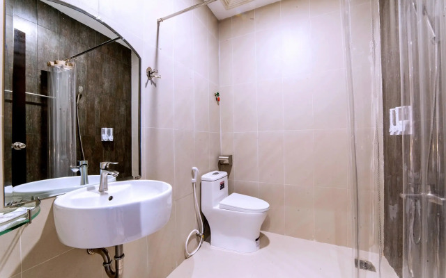 Thu Trang Beachfront Hotel