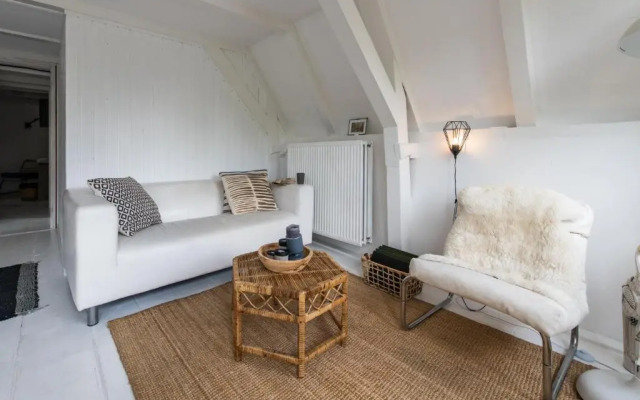 Two Rooms in City Centre