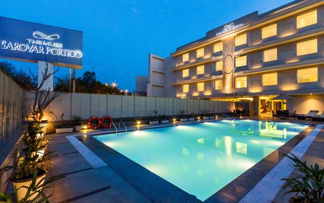 Deventure Sarovar Portico Kapashera